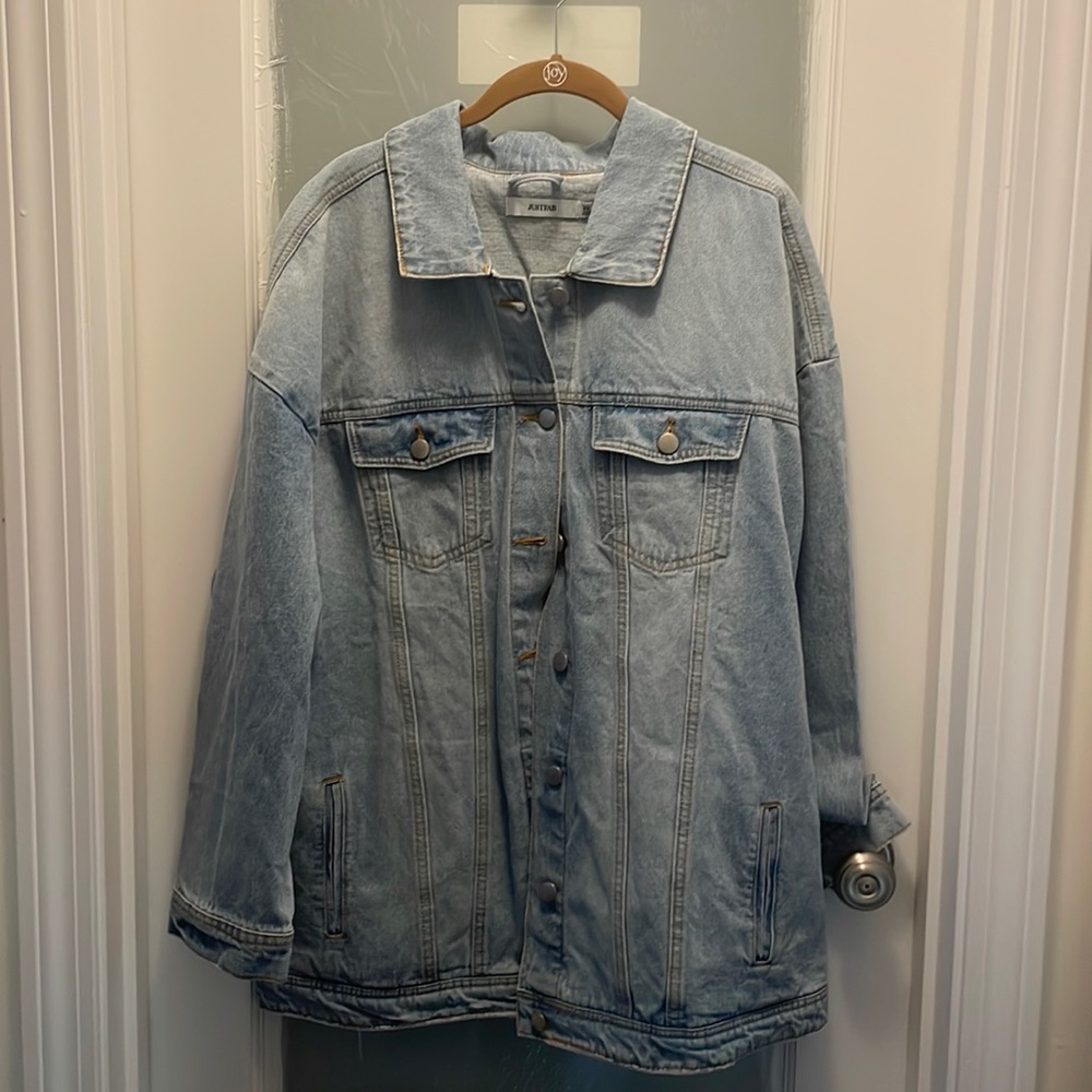 Jean jacket, new with tags, just fab 2x